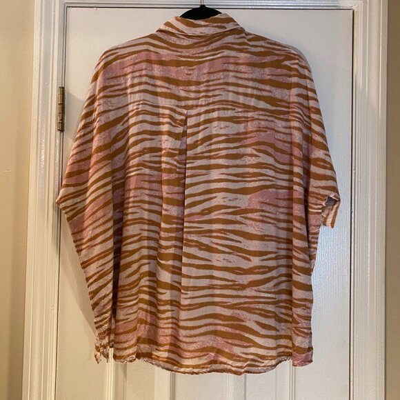Entro Oversized Zebra Print Button-Up Blouse - Size Small - Picture 1 of 8